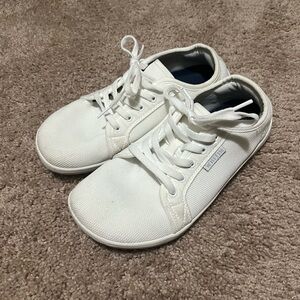 Whitin barefoot shoes